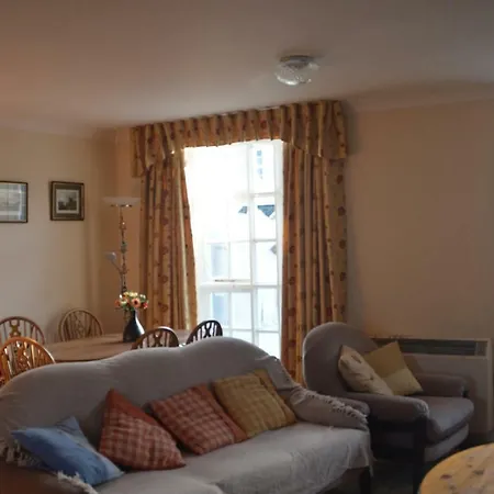 The Stables Holiday Cottages No 8 *